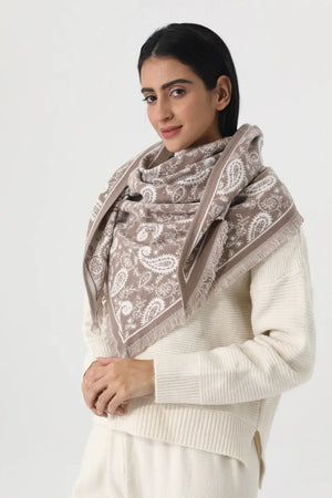 Women Paisley Print Tassel Triangle Warm Shawl Wrap 🪡🌼 Leto Collection