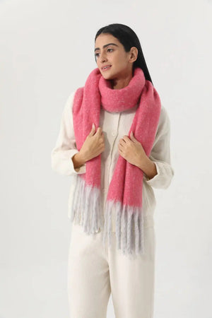 Women Gradient Tassel Thick Knit Soft Warm Winter Wrap 🧣🎨 Leto Collection