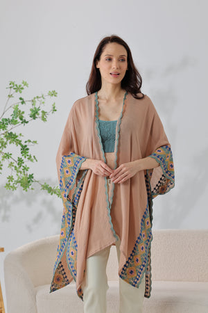 Gypsy Soul: Bohemian Embroidered Trim Kimono Leto Collection
