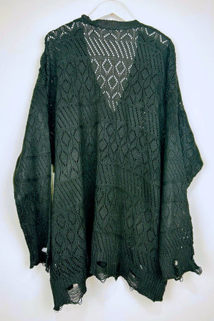 Vintage Cozy: Retro Frayed Hem Diamond Knit Pullover