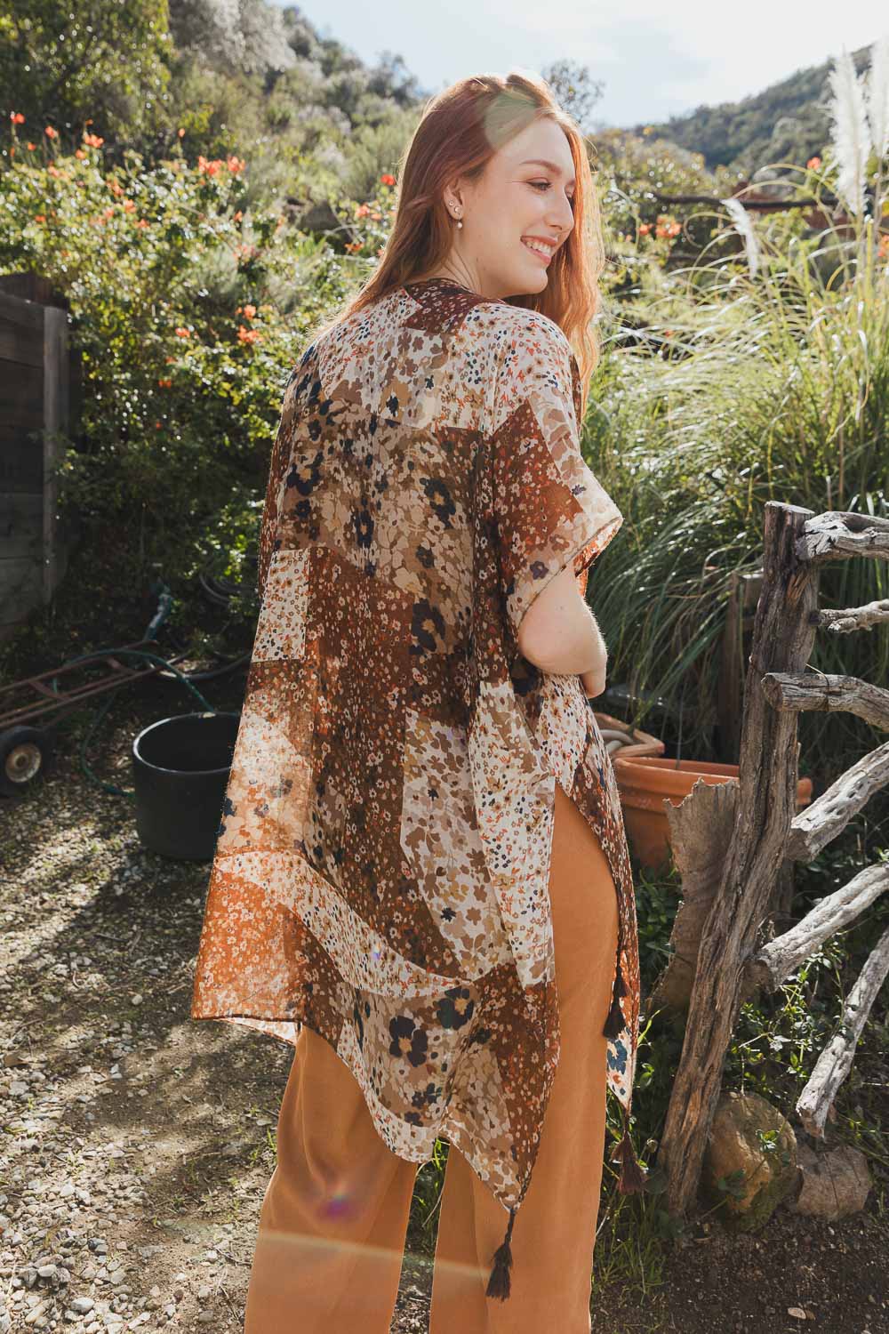 Allover Floral Print Kimono One Size / Brown