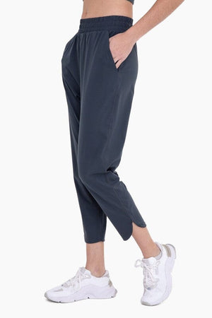 Athleisure Joggers with Curved Notch Hem Mono B 