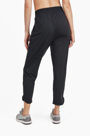 Athleisure Joggers with Curved Notch Hem Mono B 