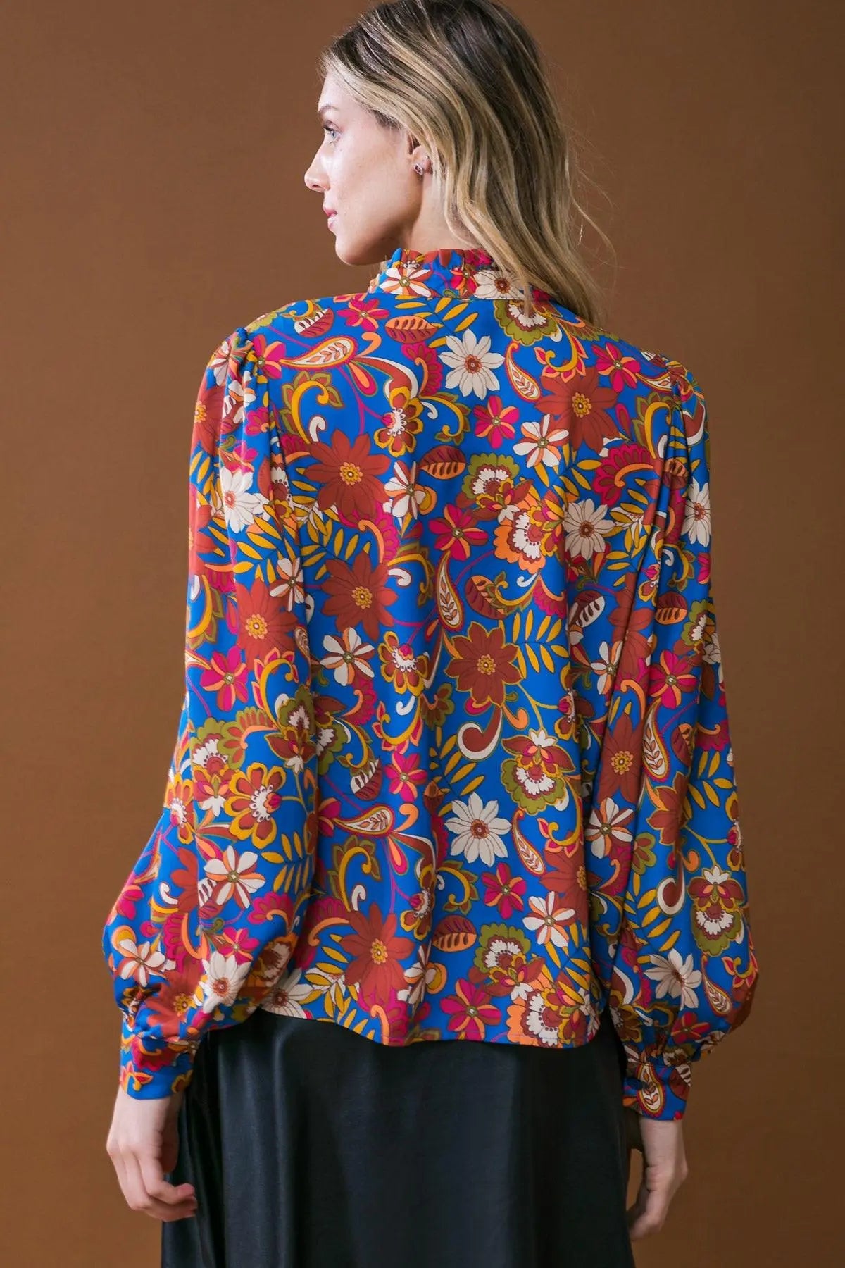 IMPRESSIVE BLOSSOM WOVEN TOP