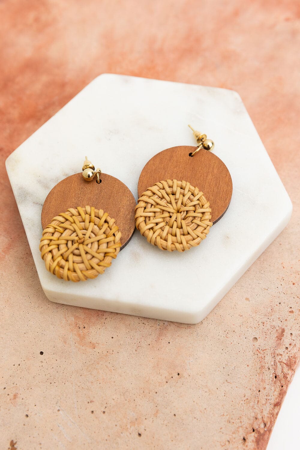 Boho Wood-Trimmed Round Straw Earrings Jewelry Leto Collection 