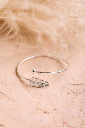 Chic Feather Cuff Jewelry Leto Collection Silver 