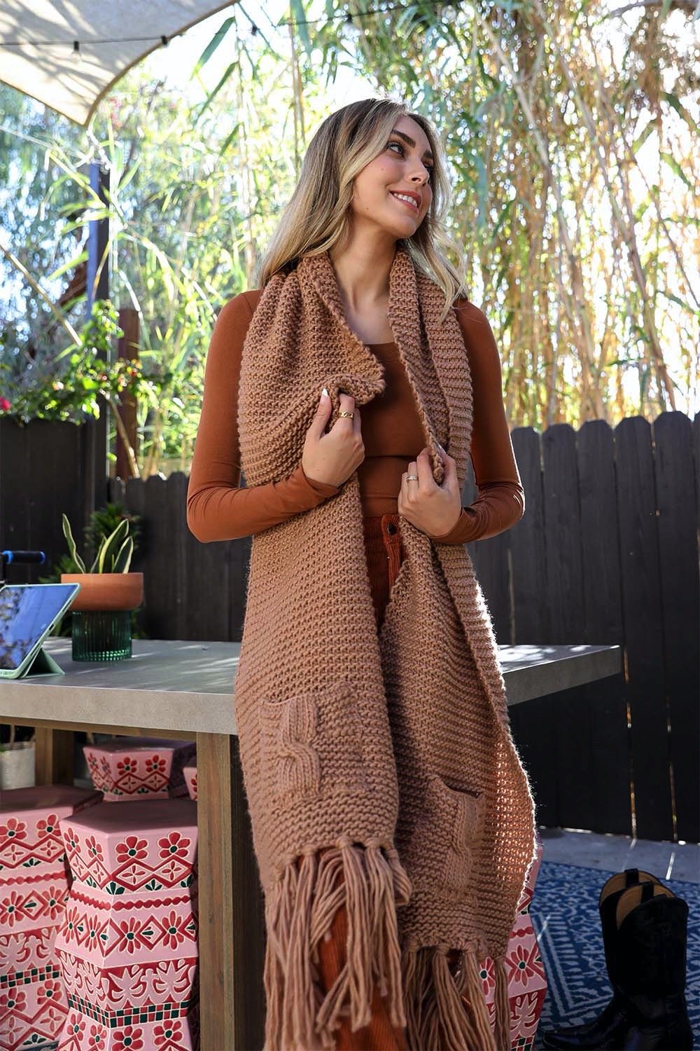 Chunky Oversized Pocket Scarf Scarves Camel