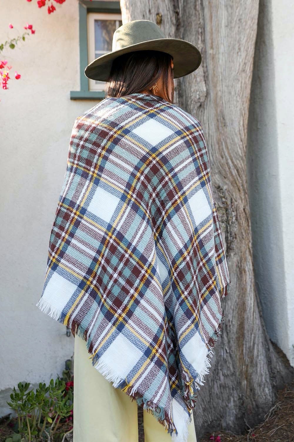 Classic Flannel Toggle Poncho Ponchos White