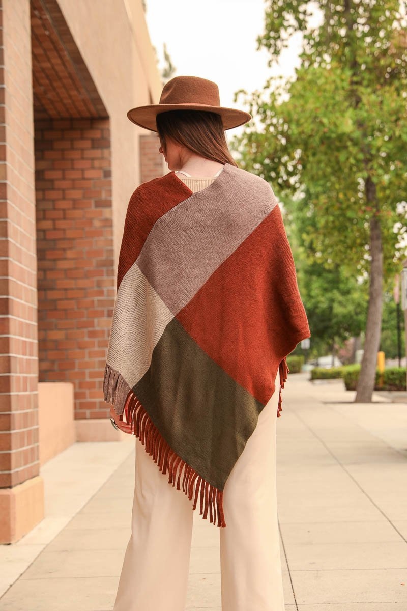Color Block Tasseled Poncho Ponchos Rust/Mocha
