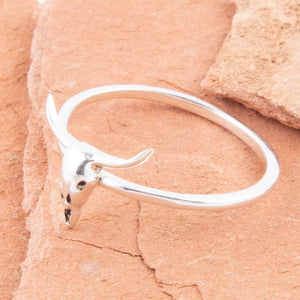 Dainty Longhorn Ring