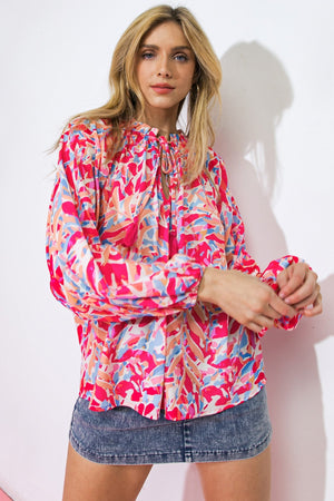 MISTLETOE MOMENT WOVEN TOP