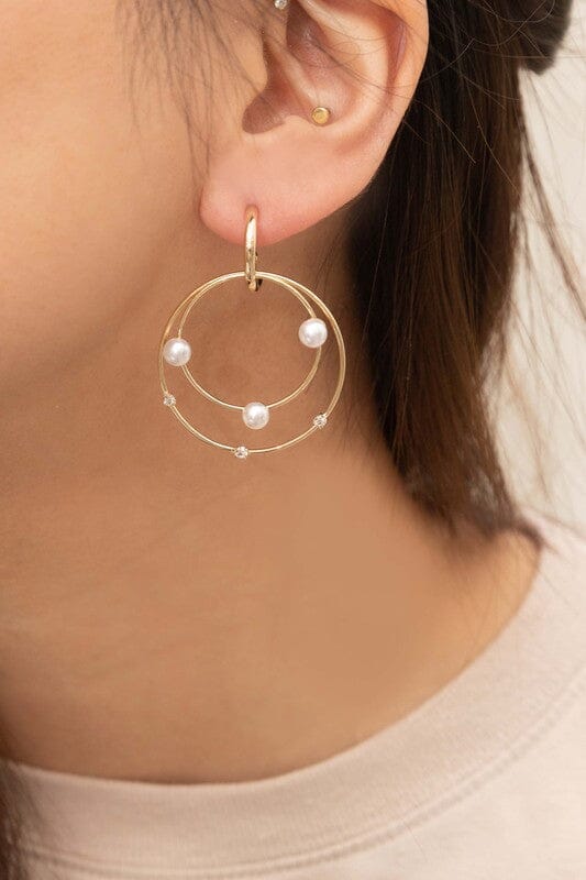 Fawn Pearl Hoop Earrings Lovoda Gold OS 