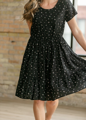 Jenna Floral Knit Short Sleeve Tiered Midi Dress