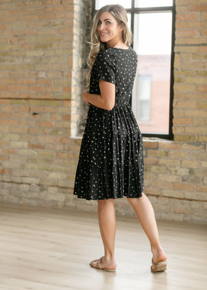 Jenna Floral Knit Short Sleeve Tiered Midi Dress