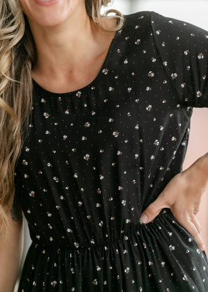 Jenna Floral Knit Short Sleeve Tiered Midi Dress