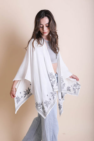 Leaf Garland Embroidered Kimono Kimonos Leto Collection White 