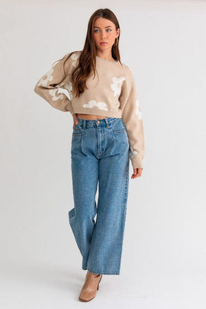 LONG SLEEVE CROP SWEATER WITH DAISY PATTERN LE LIS 