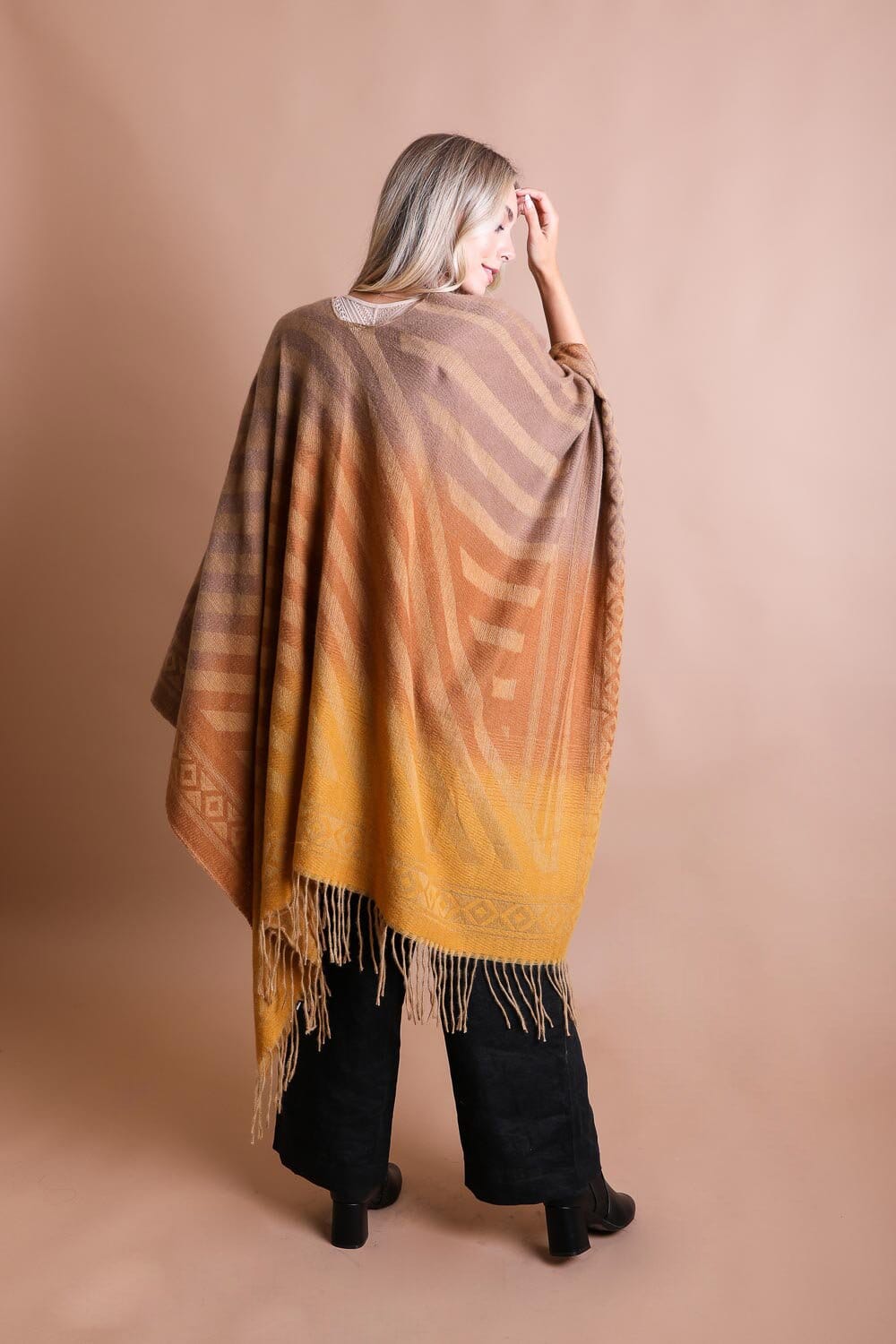 Western Style Colorblend Tassel Serape Ponchos Leto Collection Camel 