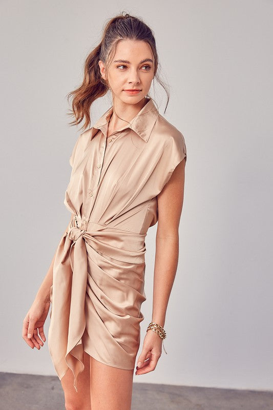 COLLAR BUTTON UP FRONT TIE DRESS Do + Be Collection 