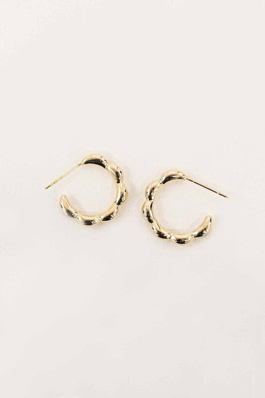 Scalloped Huggie Hoop Earrings Lovoda Gold OS 