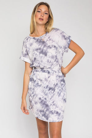 SHORT DOLMAN, ROLL UP SLEEVE, SIDE TIE WAIST DRESS Gilli IVORY-GREY TIE DYE L 