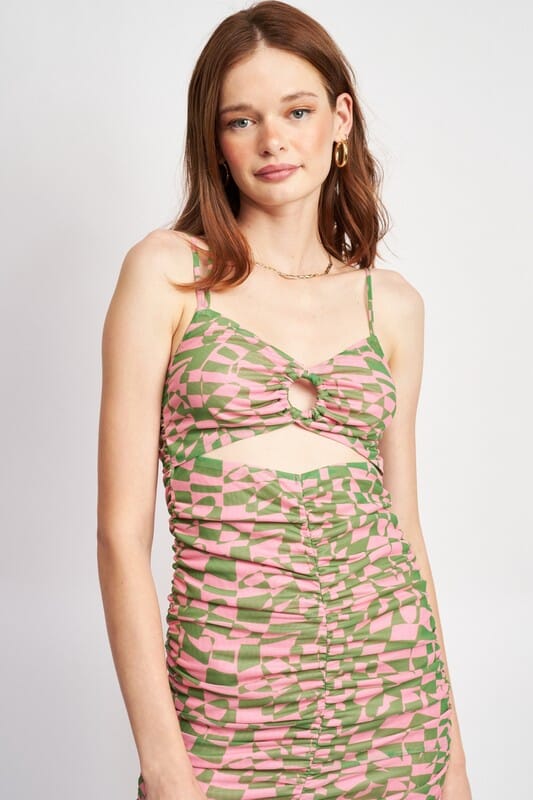 SPAGHETTI STRAP RUCHED DRESS WITH CUT OUT Emory Park PINK-GREEN S 